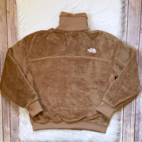 The North Face Women’s Luxe Osito Full Zip Jacket - Picture 5 of 10